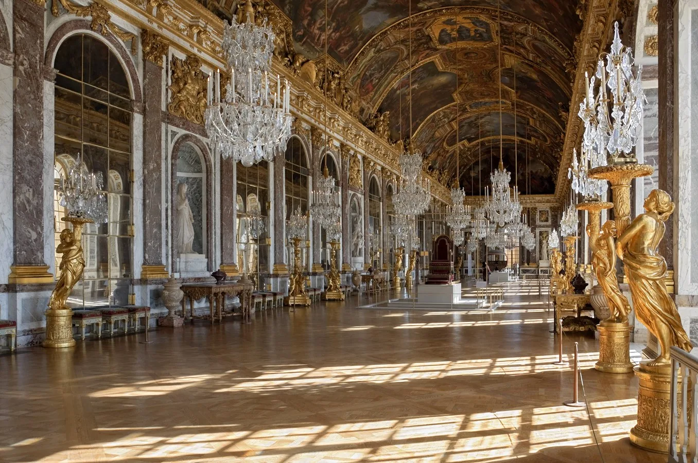 Galería de los Espejos · Versalles · Photo: Airelles Collection